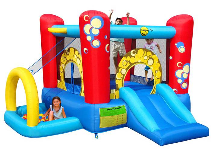 aire de jeu gonflable avec balles