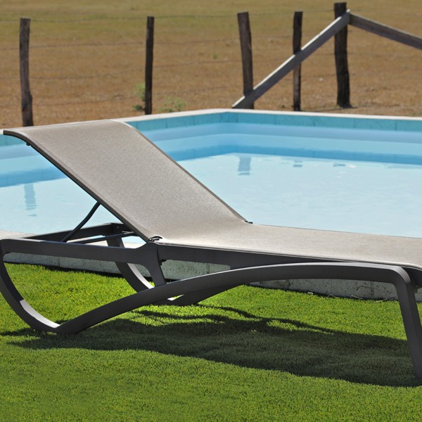 chaise longue bain de soleil