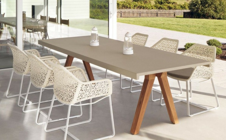 chaise tressee en resine sur aluminium