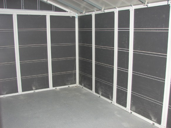 comment isoler un abri de jardin en metal