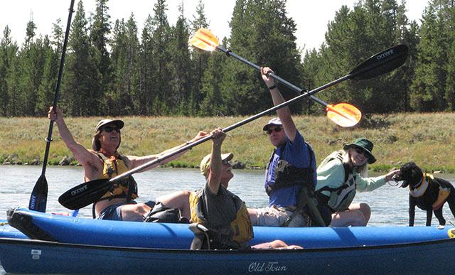 double paddle canoe