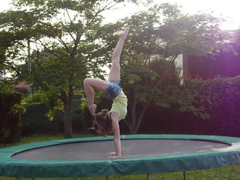 figures sur trampoline