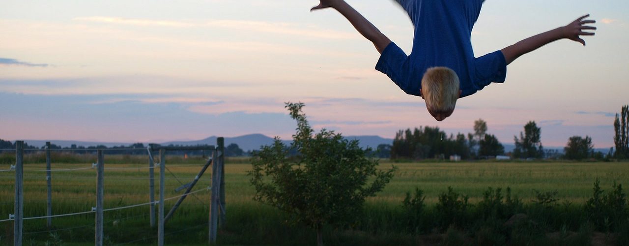 figures sur trampoline
