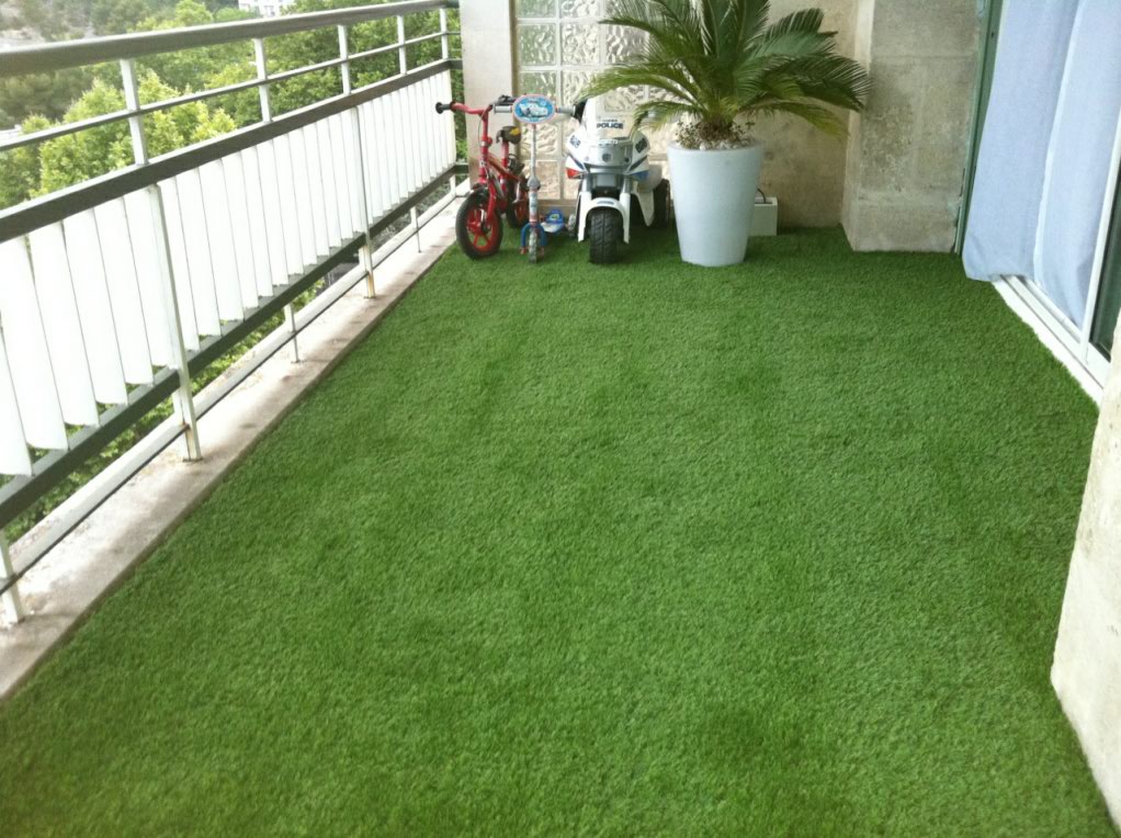 gazon artificiel balcon
