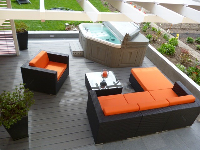 mousse salon de jardin