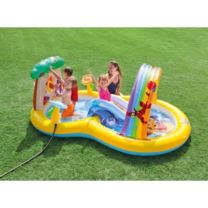 piscine aire de jeux enfant