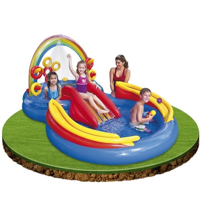 piscine aire de jeux enfant