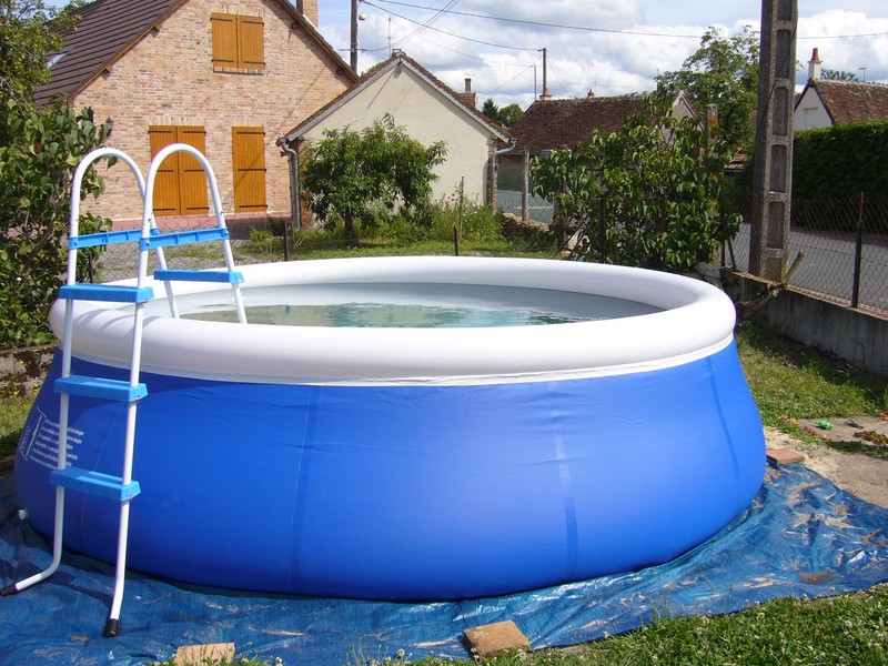 piscine avec boudin gonflable