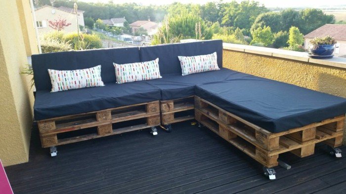 salon de jardin d&rsquo;angle en palette
