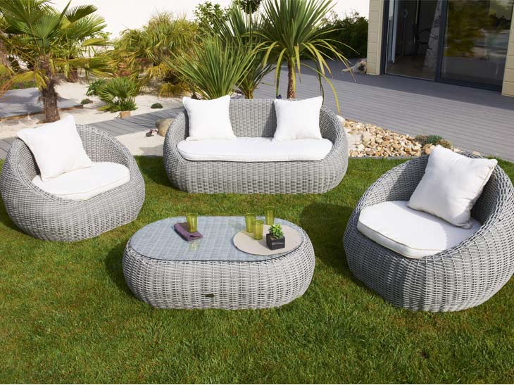 salon de jardin pas cher en plastique