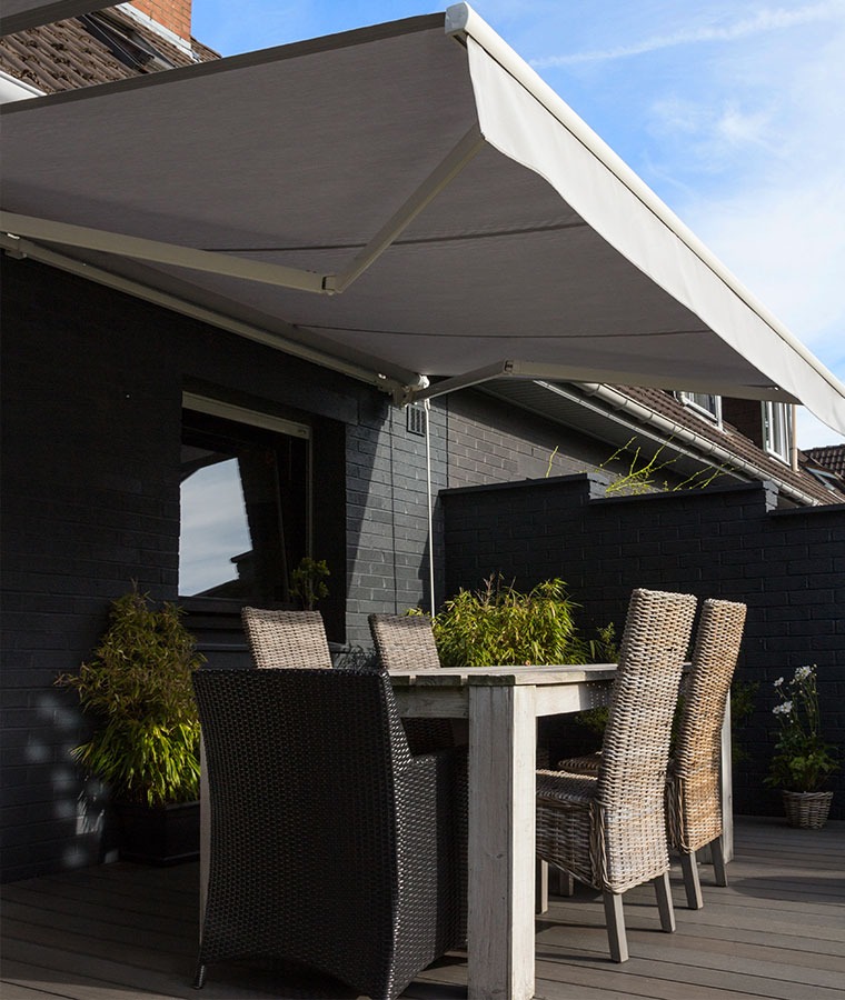 store banne gris et blanc