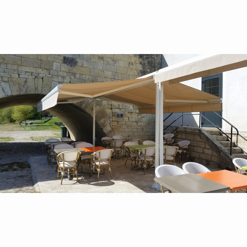 store banne sur pied double pente