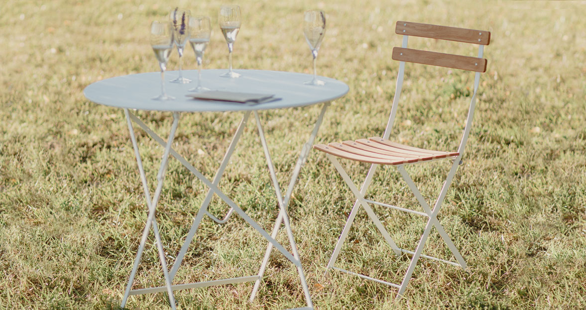table bistrot chaises
