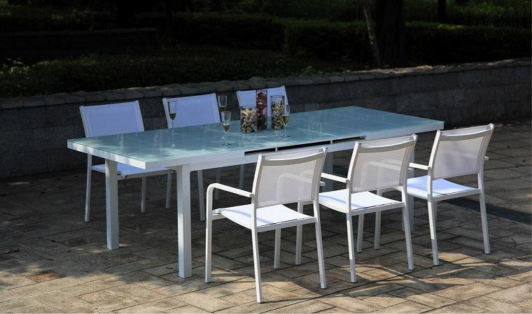 table de jardin plateau verre
