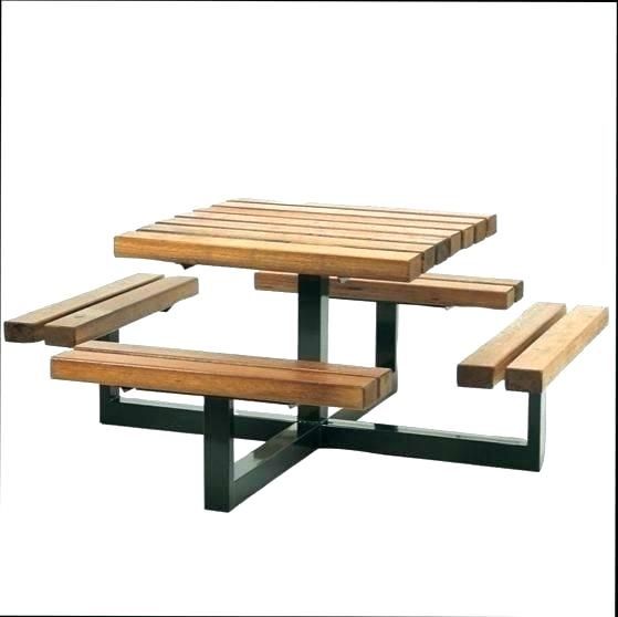table de jardin pliante en bois avec chaises