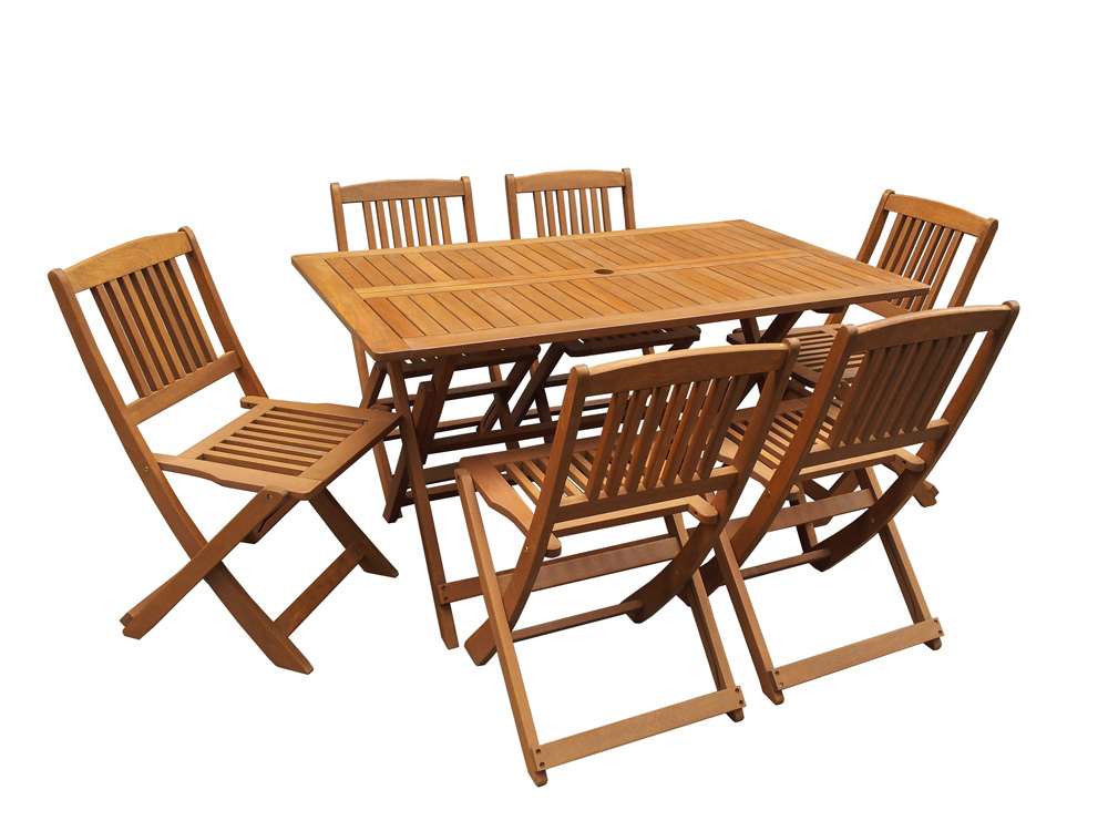 table de jardin pliante en bois avec chaises