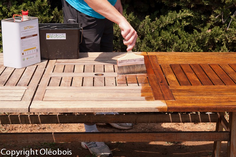 table eucalyptus entretien