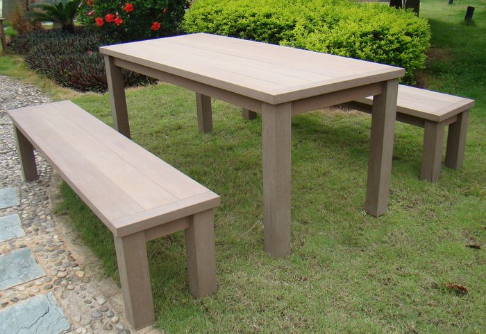 tables et bancs de jardin en bois