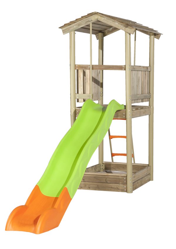 tour en bois avec toboggan